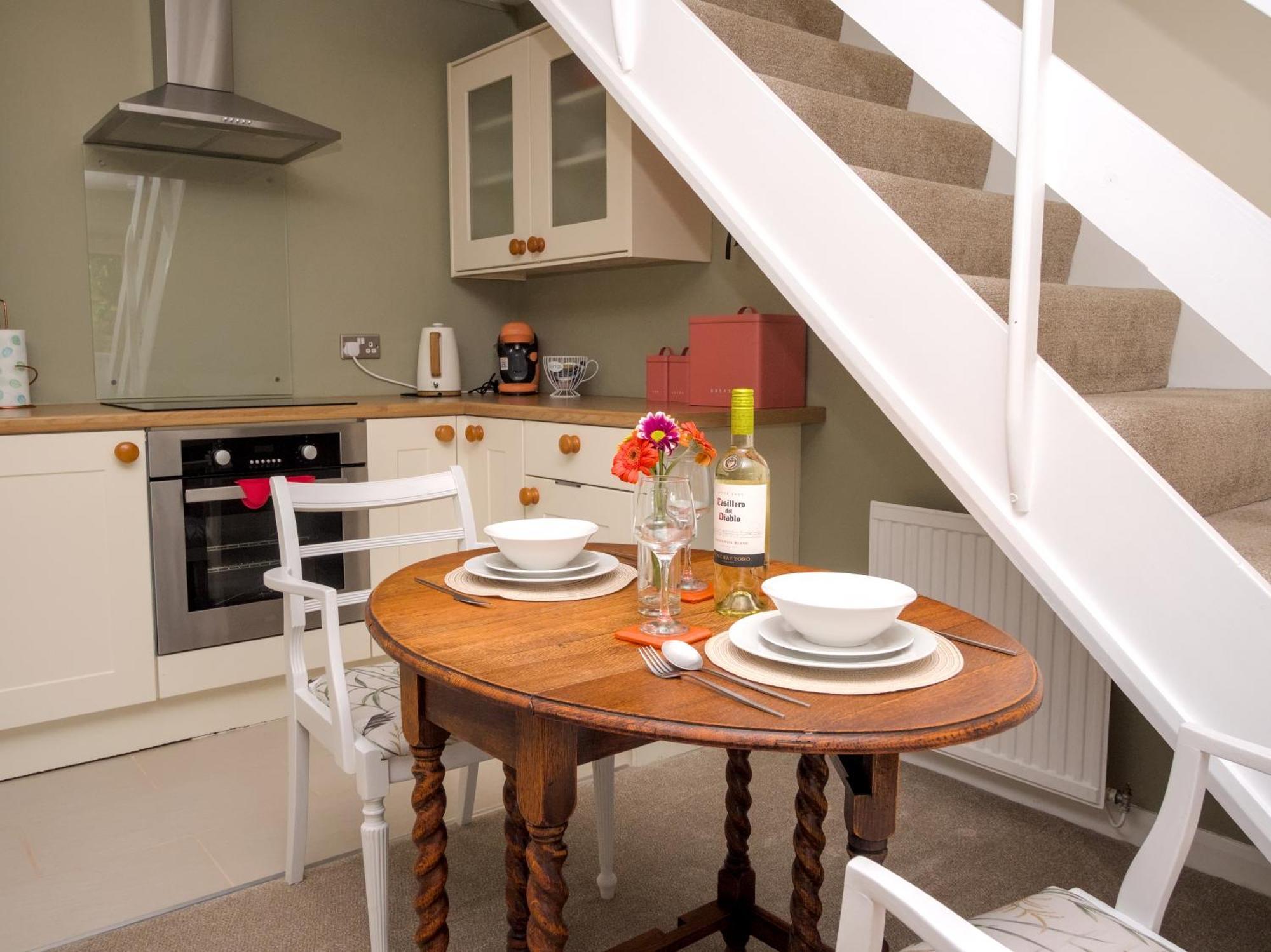 The Lilley Pad In Ludlow Cosy, Central, Perfect For Couples, Netflix & Parking Permit 외부 사진