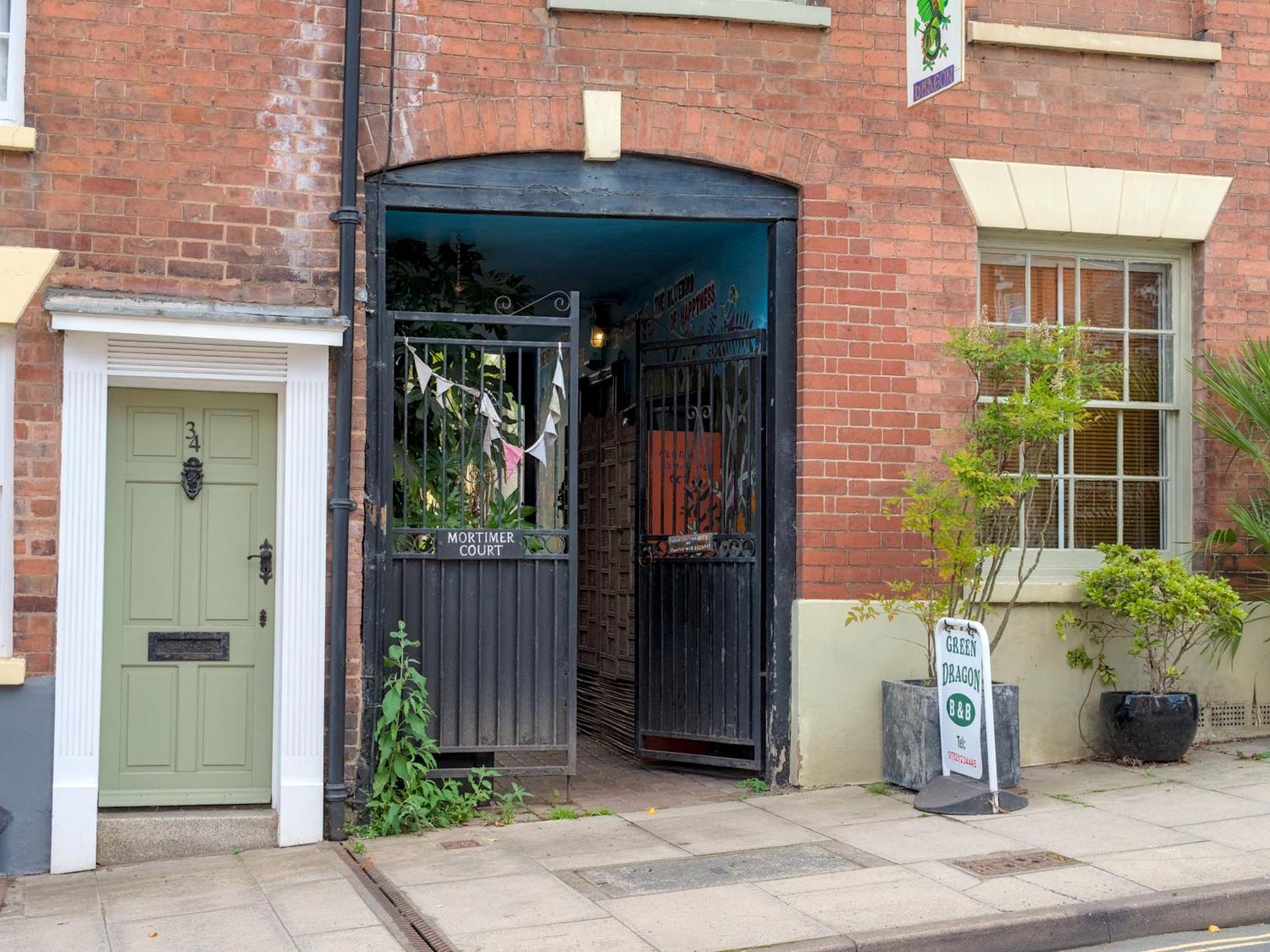The Lilley Pad In Ludlow Cosy, Central, Perfect For Couples, Netflix & Parking Permit 외부 사진